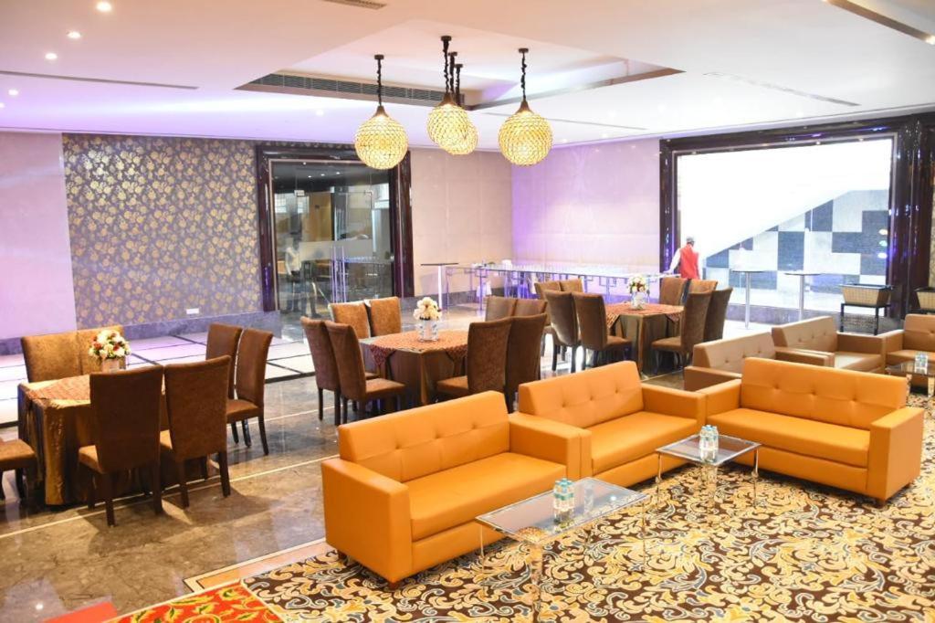 The Grand Village Moradabad Esterno foto