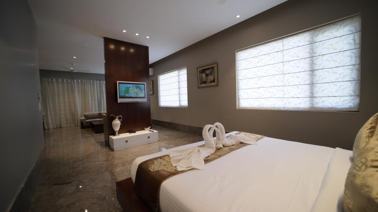 The Grand Village Moradabad Esterno foto